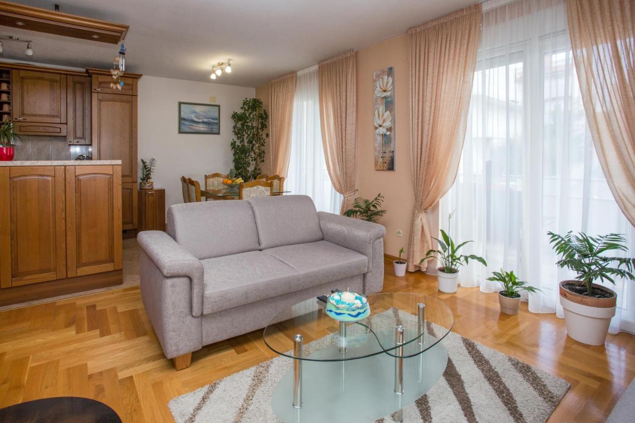 Apartments Magdalena Stobreč Kültér fotó